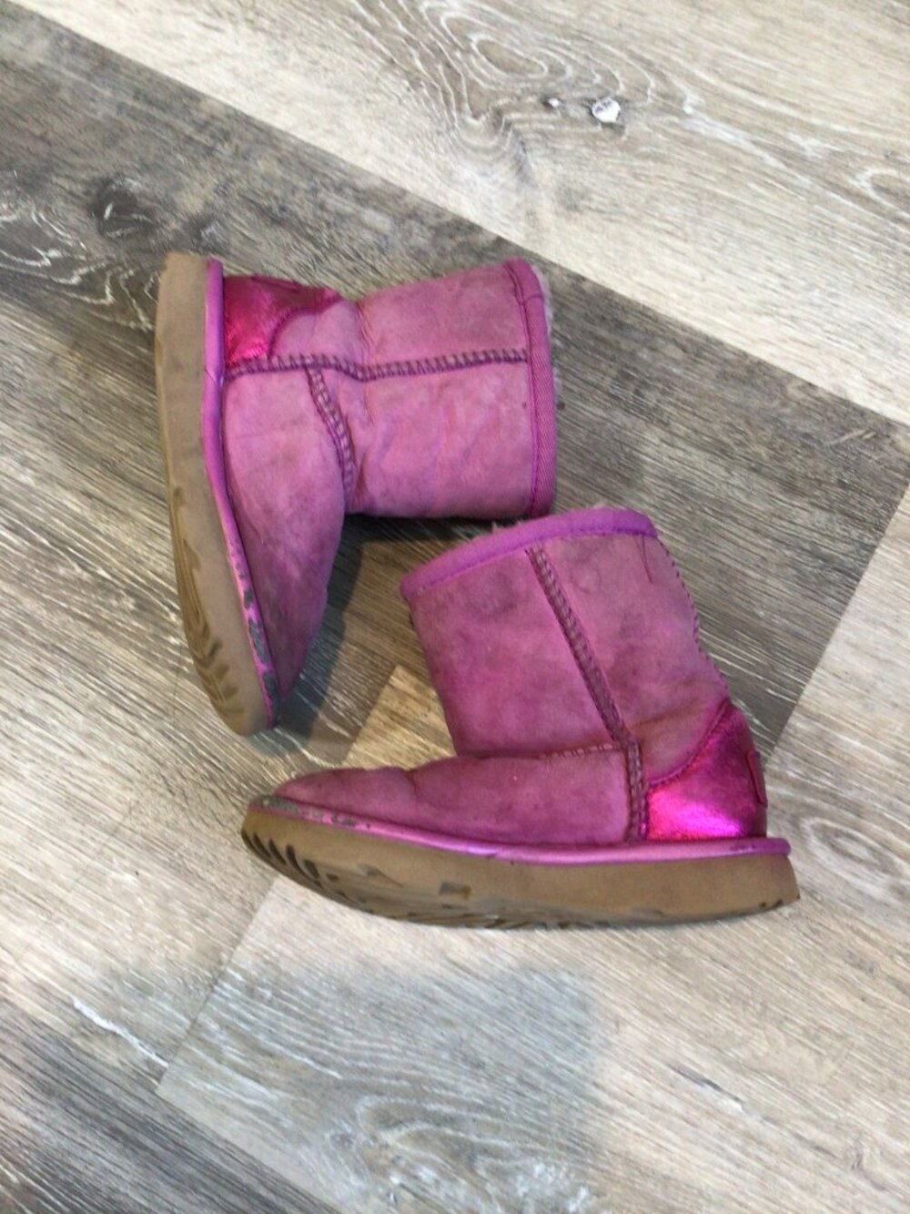 UGGs Purple Leather Sherpa Lined Girls Boots Size 9